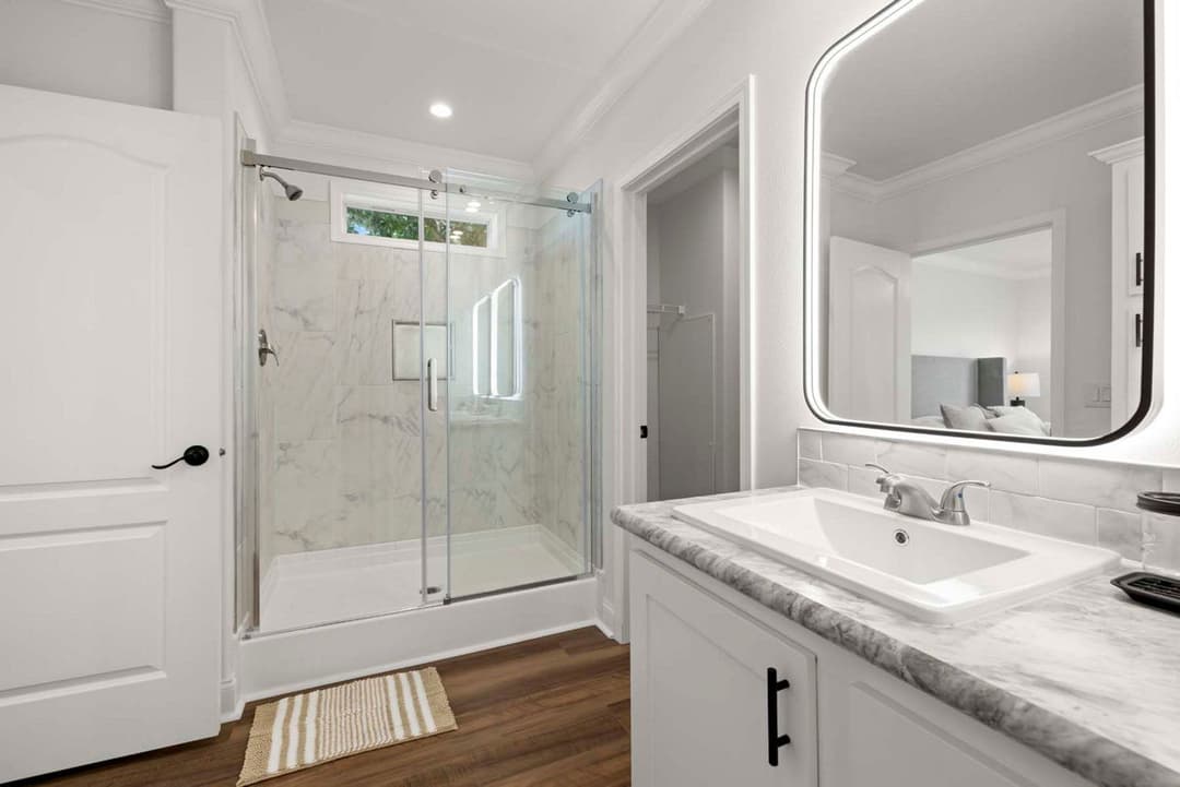 Silver springs 5320 bathroom home features