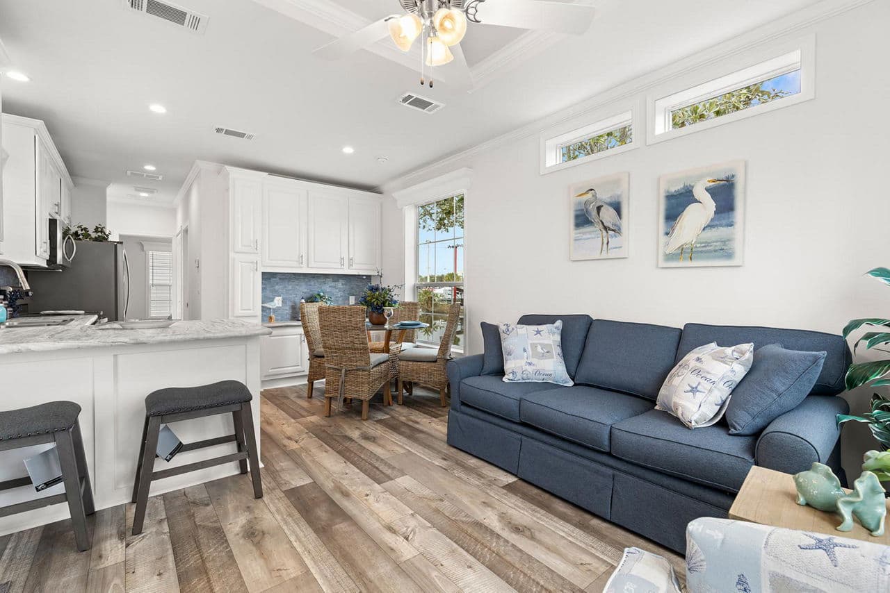 Palm bay 2660c hero and interior home features