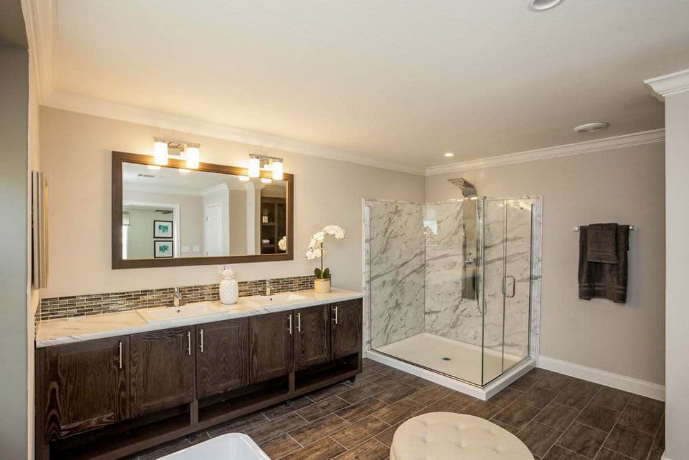 Galion bathroom home features