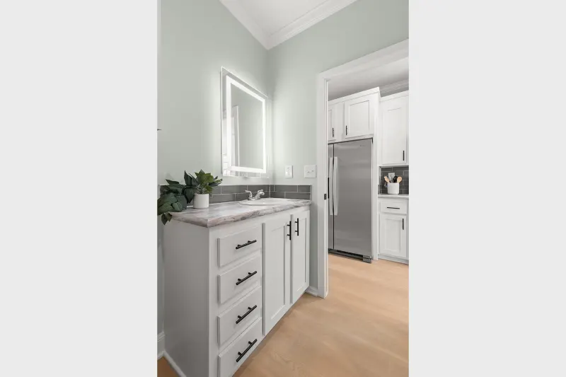 Legend 1438513 bathroom home features