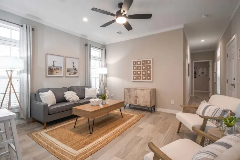 Icon 1676516 interior home features