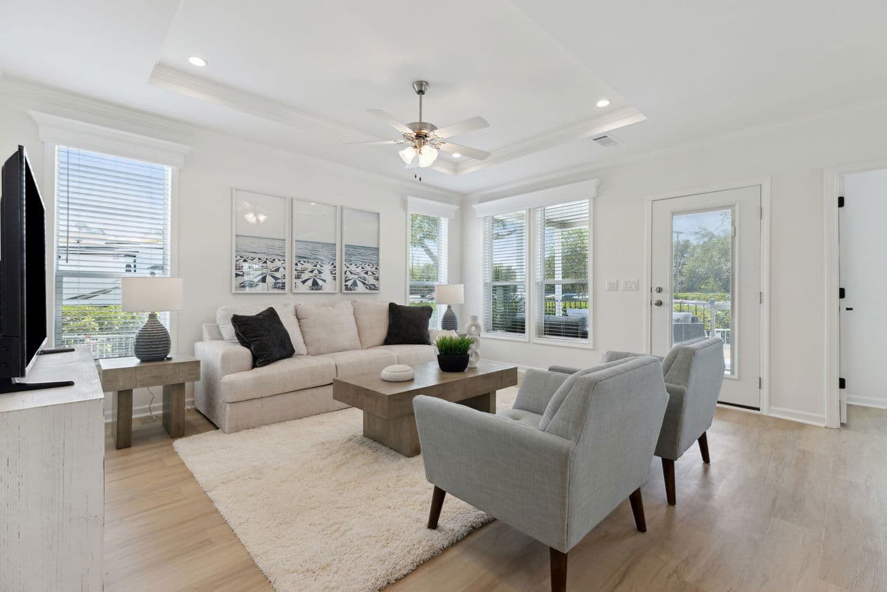 Silver springs 5044a bal harbour interior home features