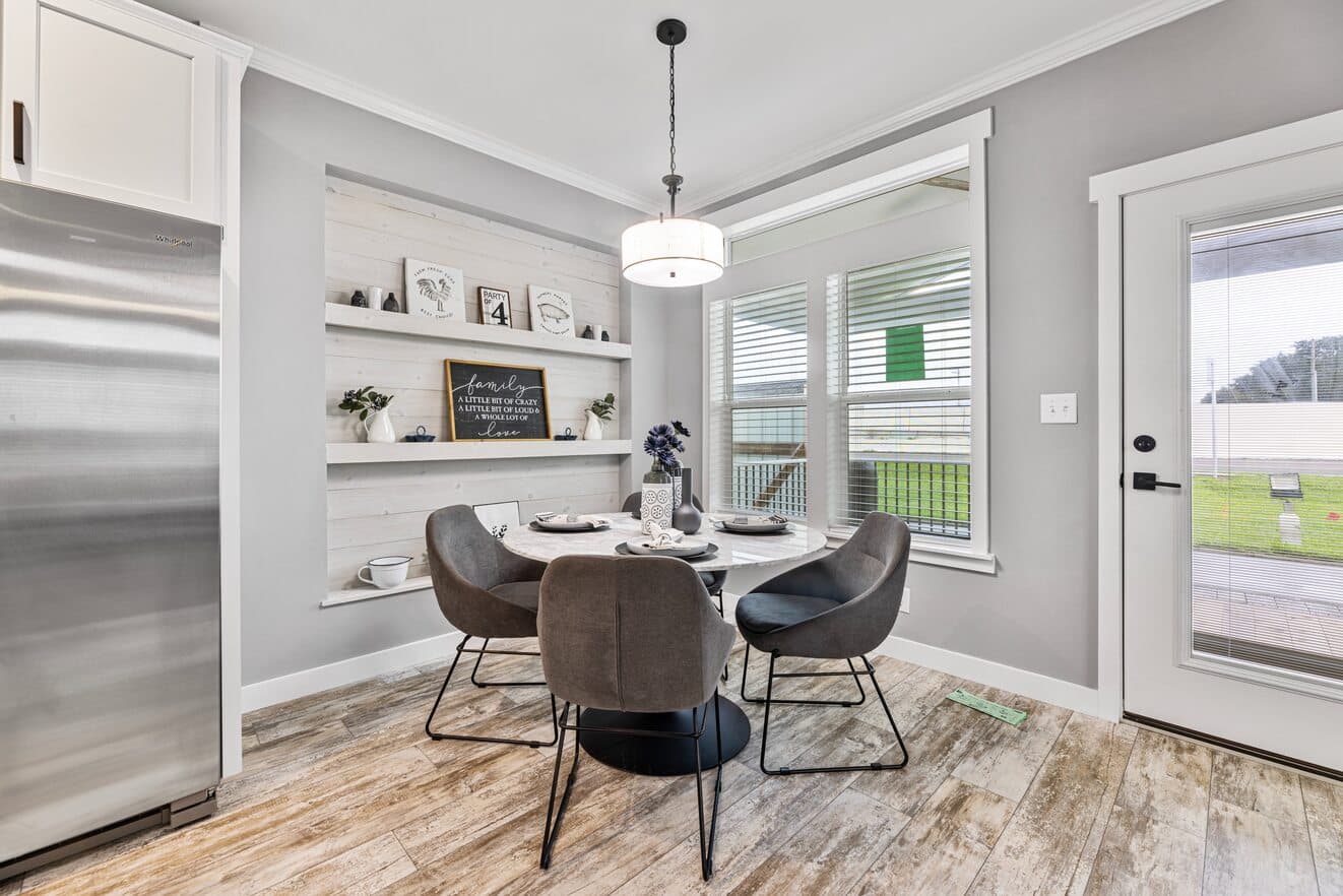 Cottage farmhouse 28522j kitchen home features